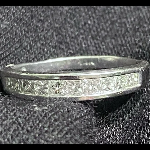 Diamond Anniversary Band